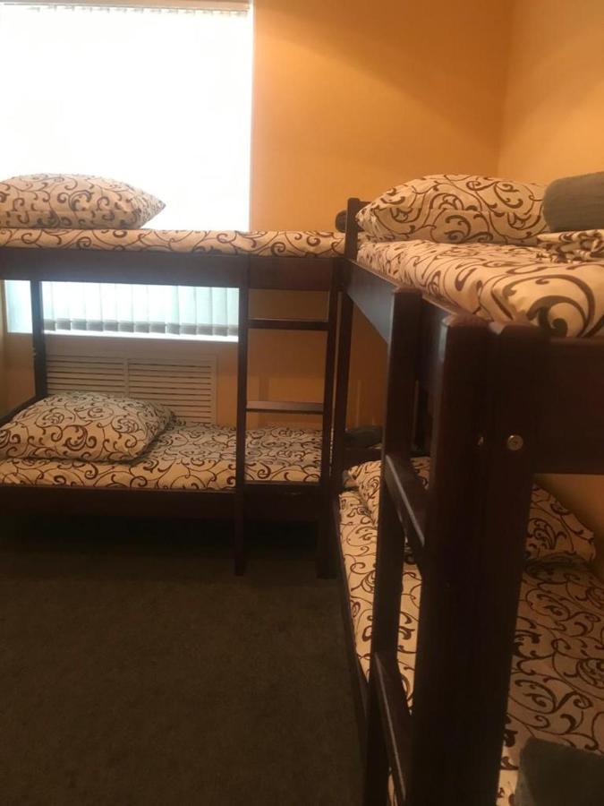 Desyatinnaya Hostel Kiev Phòng bức ảnh