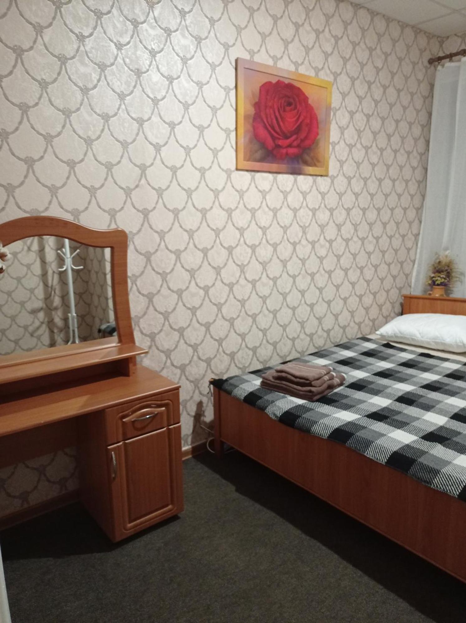 Desyatinnaya Hostel Kiev Phòng bức ảnh