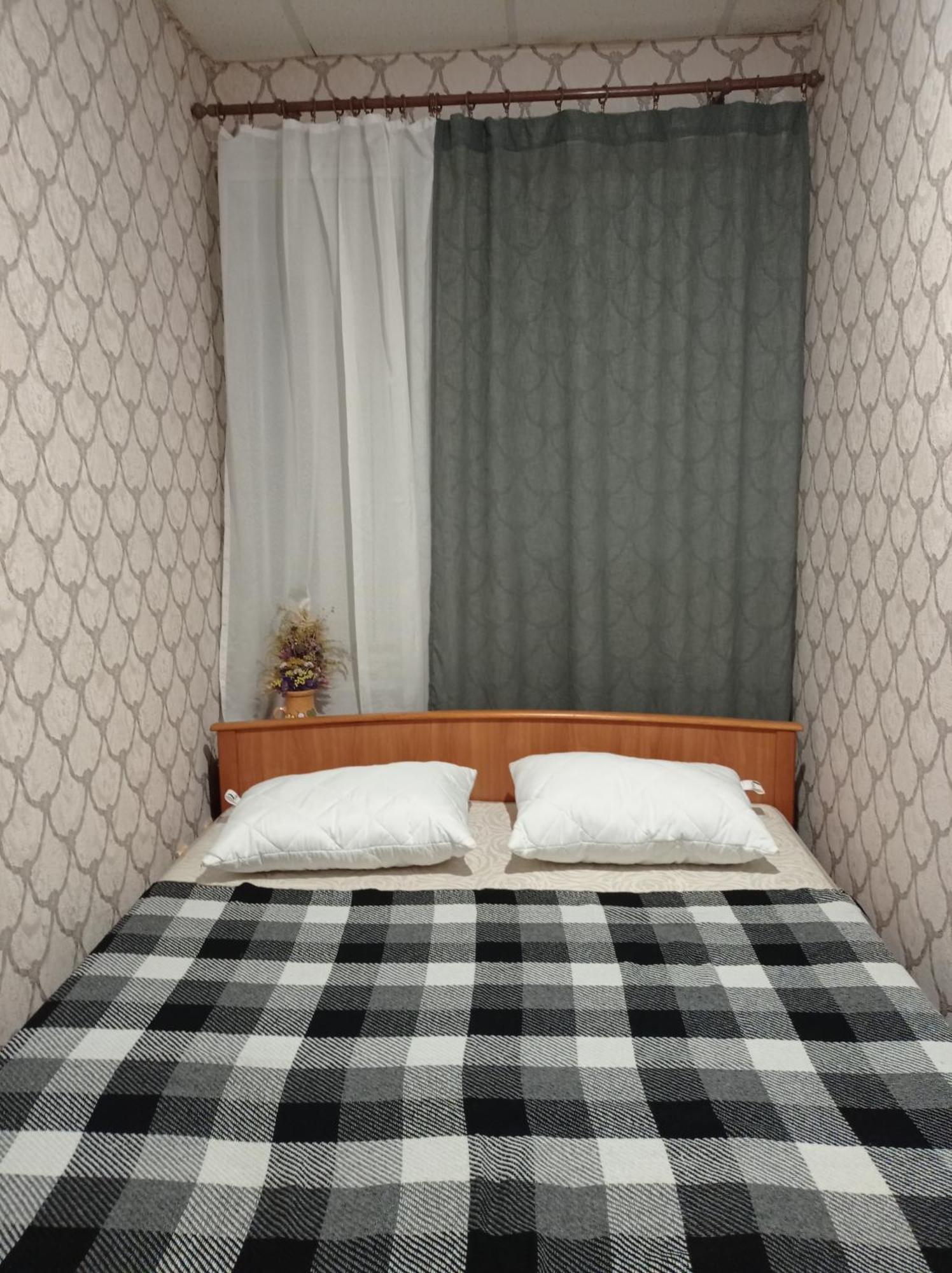 Desyatinnaya Hostel Kiev Phòng bức ảnh
