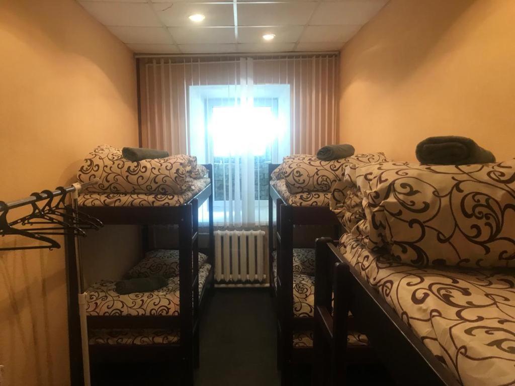 Desyatinnaya Hostel Kiev Phòng bức ảnh