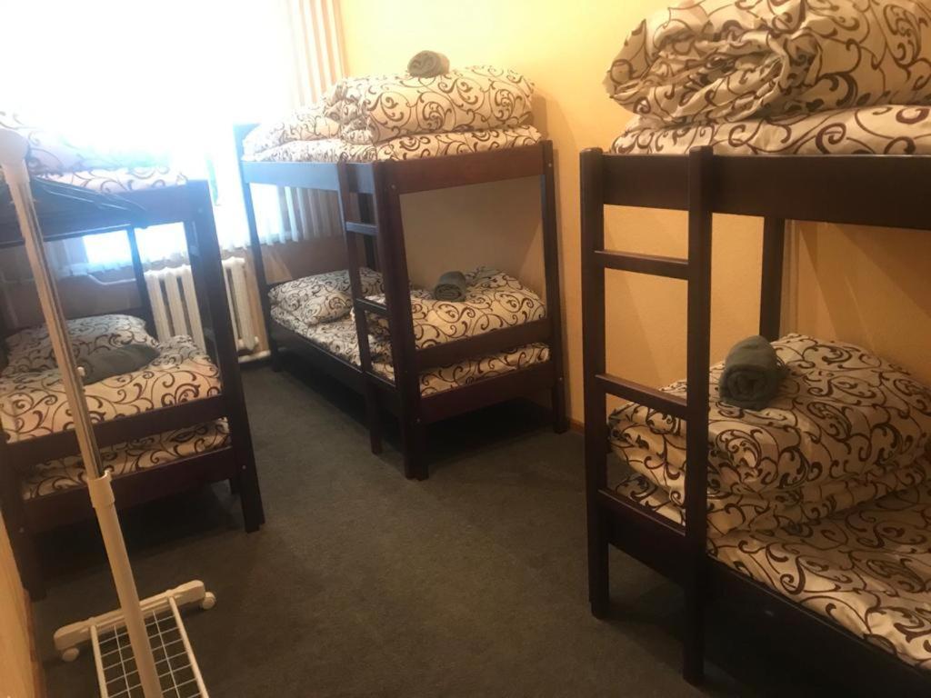 Desyatinnaya Hostel Kiev Phòng bức ảnh